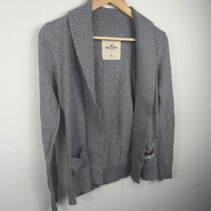 Hollister Women’s Gray Cardigan Sweater